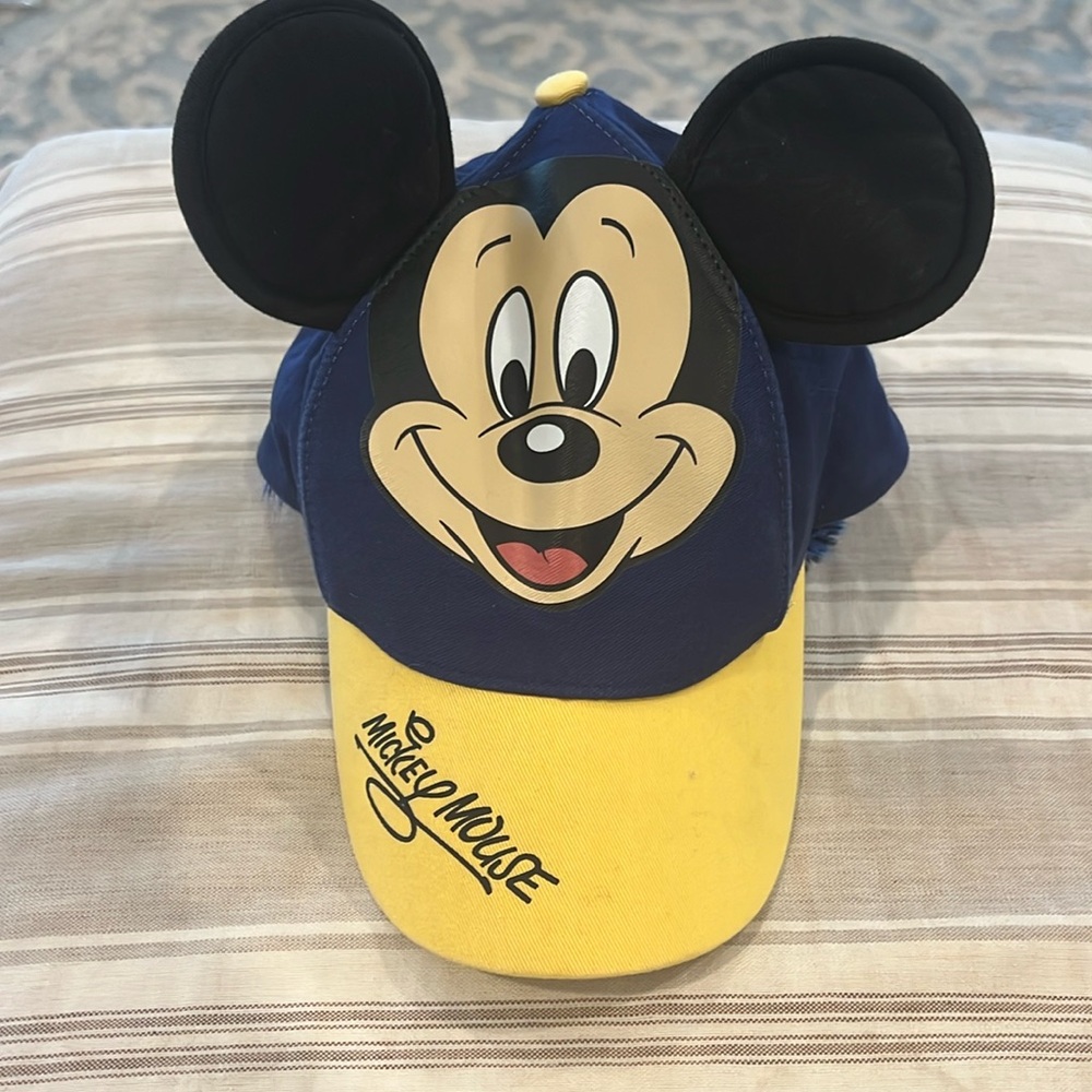 Authentic original Disney parks, Mickey Mouse hat, size youth